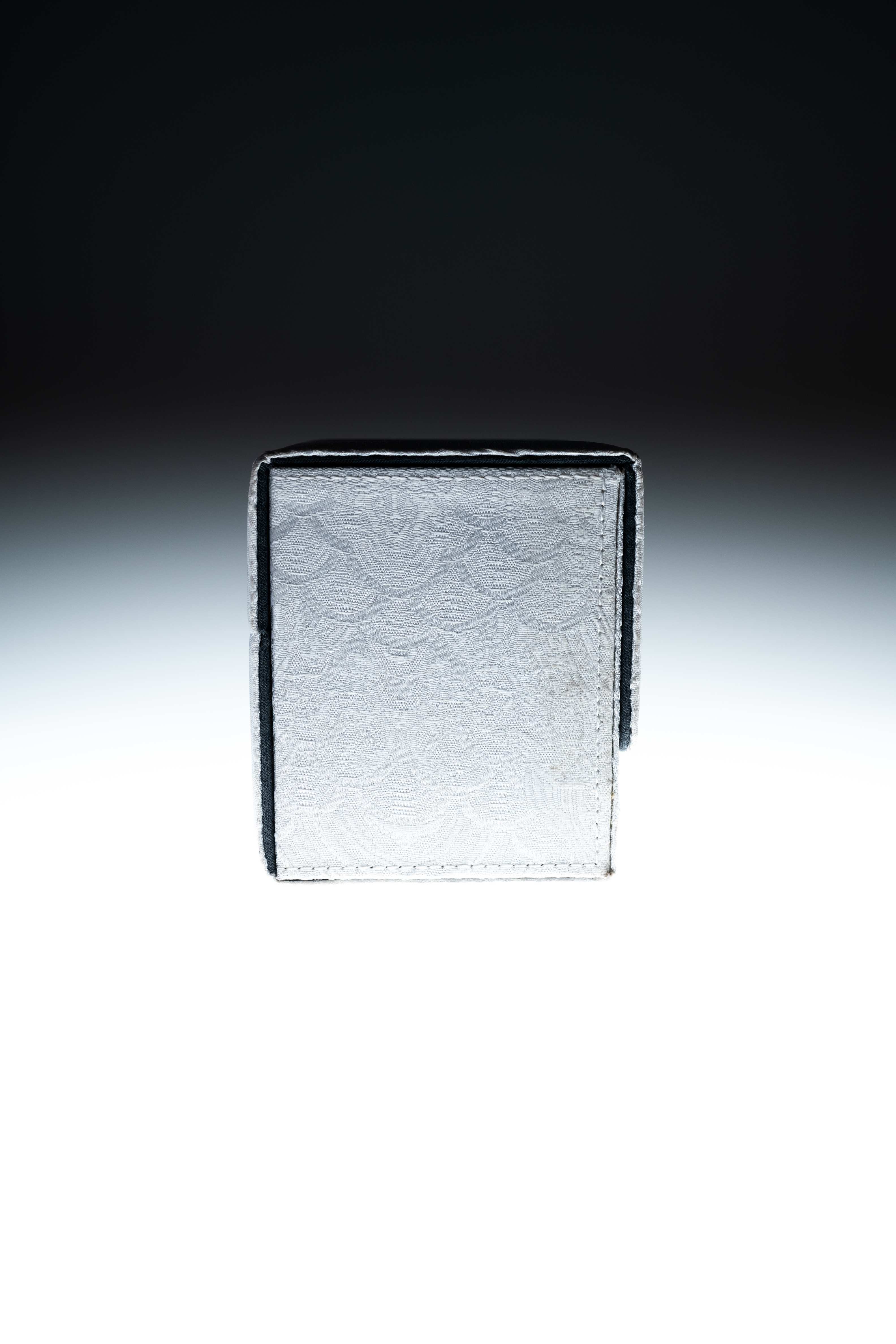 SHIRO-RIVER DECKBOX